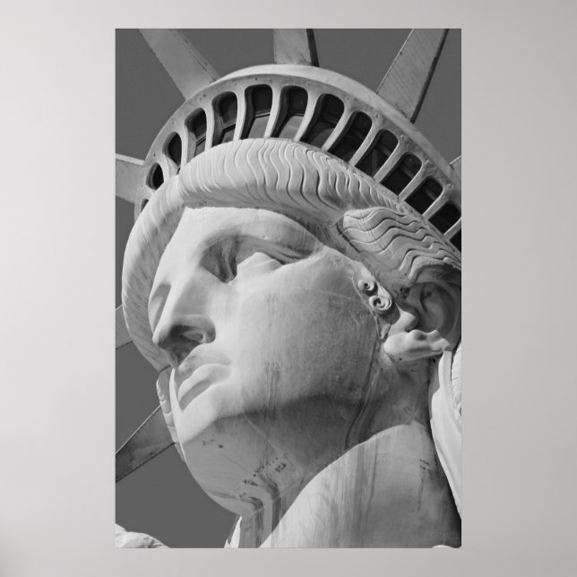 Close-up Black & White Statue of Liberty Poster (Devant)