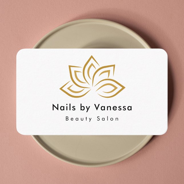 Clou Artiste Beauté Salon Qr Code Carte de visite (Créateur téléchargé)