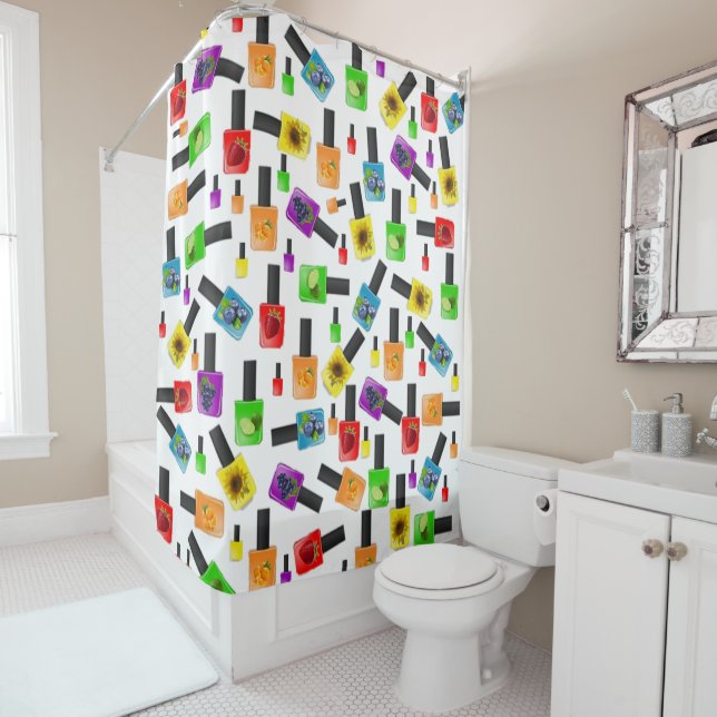 Clou de rideau de douche Polonaise fraise bleuet (En situation)