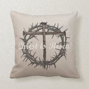 CLOUS DE PÂQUES ET COURONNE DE COUSSIN D'ÉPINES