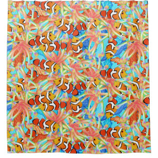 Clown autour du rideau de douche