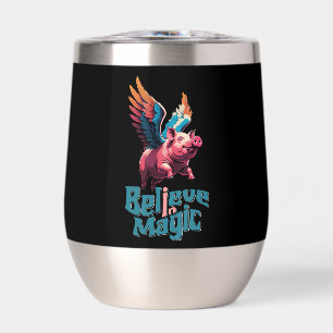 Cochon mignon avec ailes colorées Croire en la m