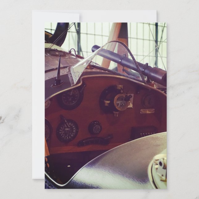 Cockpit d'avion biplan vintage (Devant)