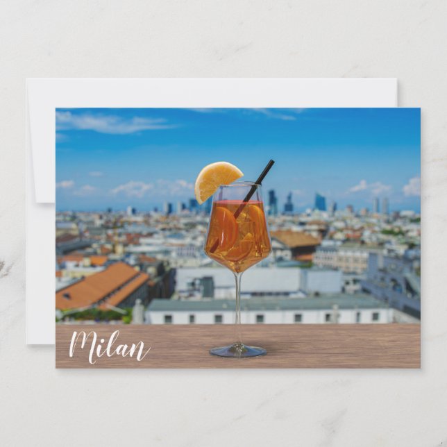 Cocktail Spritz sur une table avec vue sur Milan (Devant)