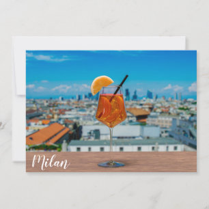 Cocktail Spritz sur une table avec vue sur Milan