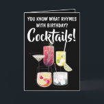 Cocktails amusants, carte d'anniversaire à boire<br><div class="desc">C'Est Amusant De Savoir Avec Quoi Rhymes ? Cocktails ! Carte Anniversaire avec verres à cocktails colorés,  illustrations de boissons.  Commencez les fêtes d'anniversaire avec quelques cocktails !</div>