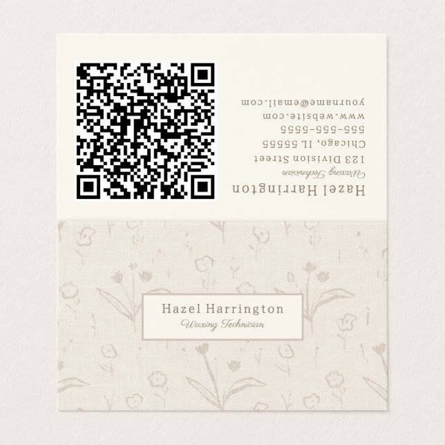 Code QR beige Carte de visite plié minimaliste (Extérieur déplié)