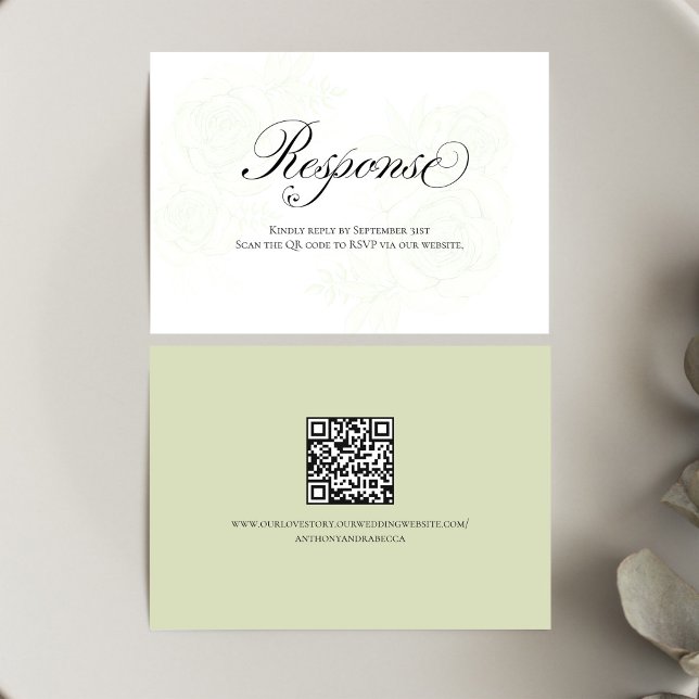Code QR Floral Vert Sauge Réponse Mariage Écriture (Elegant sage green floral RSVP card with QR code and modern calligraphy script)