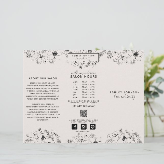 Code QR moderne Botanical Blush Photos Brouchure (Debout devant)