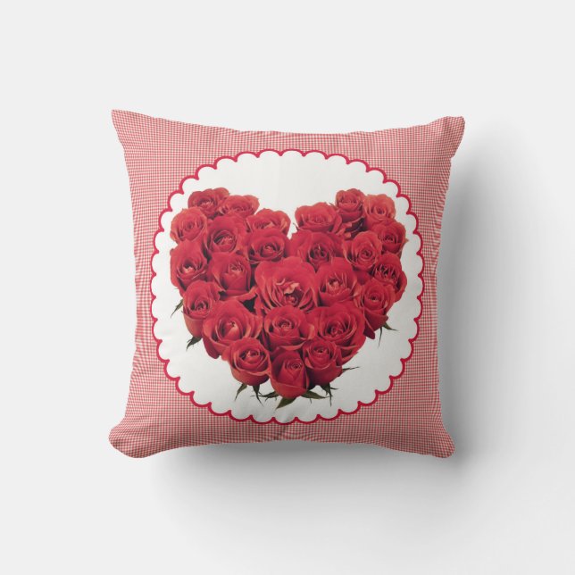 Coeur coussin de la fleur de roses rouges (Recto)