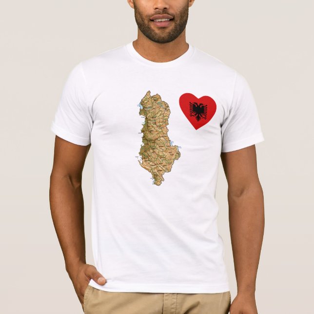 Coeur de drapeau de l'Albanie et T-shirt de carte (Devant)