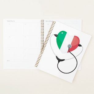 Cœur italien avec stéthoscope de soins de santé