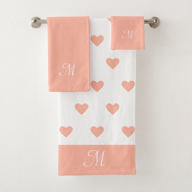 Cœur motif et monogramme rose corail clair (En situation)