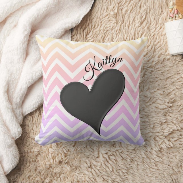 Coeur noir sur Oreiller à jet rapide Ombre Chevron (Couverture)