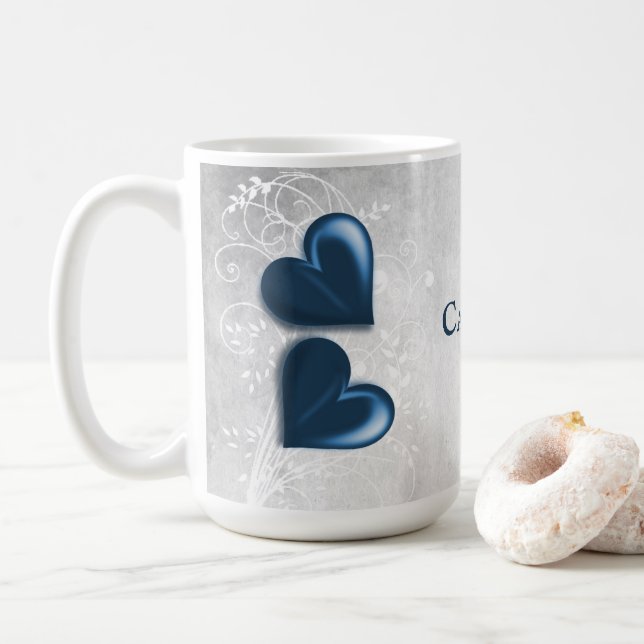 Coeurs bleus Mug café personnalisé (Avec donut)