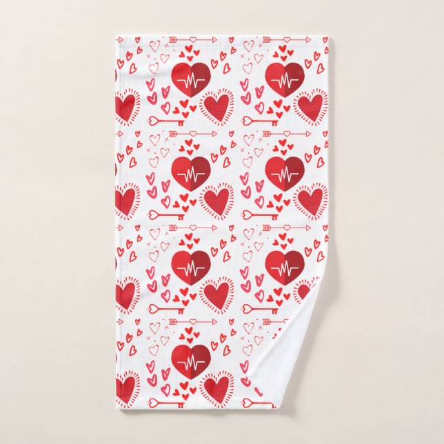 Coeurs d'amour rouge et papier d'emballage fléché (Serviette à main)