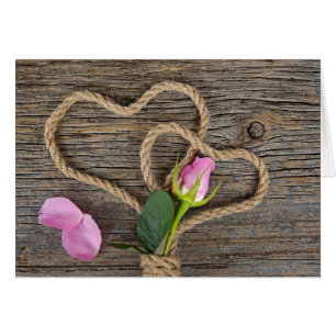 Coeurs de l'anniversaire du rose et de la corde