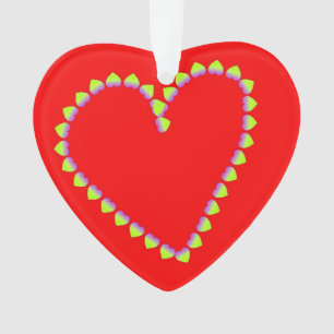 Coeurs en forme de coeur sur rouge