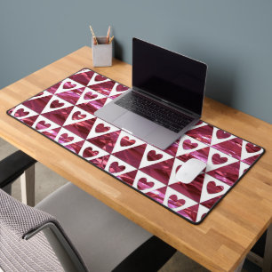 COEURS ET TRIANGLES ROUGES BRILLANTS