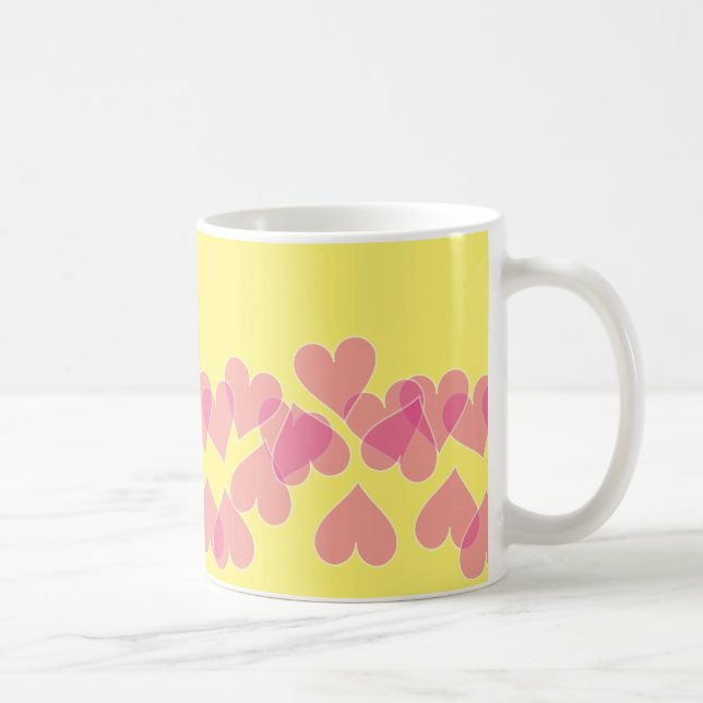 Coeurs sur la tasse jaune (Droite)