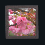 Coffret A Bijoux Fleurs de fleurs de cerisier rose chaud<br><div class="desc">Fleurs de fleurs de cerises roses chaudes Photo de Sandy Closs prise au lac Arrowhead Rose,  fleur,  fleurs,  floral,  printemps,  cerise,  cerises,  jardin,  mariage,  mariages, </div>