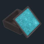 Coffret A Bijoux Fleurs Retro Embossées en Cuir Turquoise<br><div class="desc">Fleur en cuir renard bleu turquoise. Pas de cuir réel ou d'imitation,  mais l'image de lui. L'aspect bossé est l'effet photoshop. Design est disponible sur d'autres produits et peut être demandé sur n'importe quel produit offert par Zazzle.</div>
