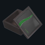 Coffret A Bijoux Revêtement Monogramme En Cuir Noir Et Vert<br><div class="desc">Elégant look de cuir noir et vert monogramed avec des accents d'argent métallique.</div>