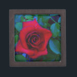 Coffret A Bijoux Roses rouges aux tons bleus<br><div class="desc">Roses rouges aux tons bleus Rose rouge Jolie rose rouge arrière - plan lu pour tumulter avec vous texte. Idéal pour tout amoureux rose. Photo de Sandy Closs,  prise au lac Arrowhead. "rose rouge""roses rouges""rose rose""roses roses""mariages""cadeau d'amour""fleur rouge""fleurs rouges""fleurs rouges" rouge bleu rose "cadeaux aux roses"</div>
