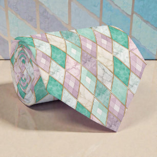 Col cravate motif diamant pastel