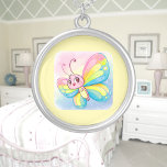 Collier à papillon arc-en-ciel<br><div class="desc">Un joli papillon arc-en-ciel numériquement créé dans un style d'aquarelle de dessin animé. Un design parfait pour les enfants et les adultes sur de nombreux produits tendance! Customisez votre couleur arrière - plan ou ajoutez du texte !</div>