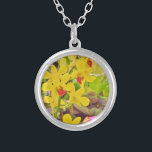 Collier Beautiful Yellow autumn<br><div class="desc">Belle orchidées jaunes jolies orchidées jaunes Fleurs de fleurs d'orchidées. Photo de Sandy Closs Great pour toutes les saisons printemps été et automne. tropical,  moderne,  automne,  fleur,  fleurs,  floral,  printemps,  orchidée,  jardin,  mariage,  mariages, </div>