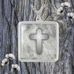 Collier carré Cross Pendentif Argent stérile<br><div class="desc">Un magnifique collier pendentif de croix d’argent sterling carré chrétien, parfait pour l’usage quotidien ou pour des occasions spéciales. Un don significatif pour elle, symbolisant la foi, l'amour et la grâce. Complétez le look avec boucles d'oreilles et anneau assortis, disponibles dans la collection de bijoux. Un morceau intemporel qu'elle va...</div>