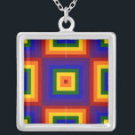 Collier Carrés arc-en-ciel<br><div class="desc">Montrez votre amour de la couleur avec des arcs-en-ciel gĂ©omĂ©triques alternatifs. Une sĂ©rie de carrĂ©s rouges, oranges, jaunes, verts, bleus, indiens et violets rayonnent du centre de ce design festif. De chaque cĂ´tĂ© du carrĂ© principal sont des moitiĂ©s de 2 carrĂ©s arc-en-ciel avec les couleurs sĂ©quencĂ©es en ordre inverse. numĂ©riquement...</div>