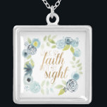 Collier C'est bien - Marcher par la foi Pas par la vue<br><div class="desc">It Is Well I by Studio W. Possède une belle bordure florale avec l'expression "Walk by Faith,  Not by Sight."</div>