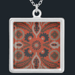 Collier Cinnabar Suzani II<br><div class="desc">Décorations pour la maison</div>
