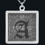 Collier Damask Monogramme Mariage Date Anniversaire Collie<br><div class="desc">Mariage Keepsaké Mariage Colliers - pour changer la couleur arrière - plan - cliquez sur personnaliser - cliquez sur modifier - choisissez l'outil dernier dans le menu déroulant et choisissez l'une des couleurs affichées ou entrez votre code hexadécimal rgb pour votre couleur de mariage personnalisée - pour changer la couleur...</div>