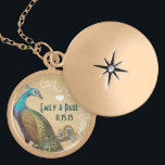 Collier d'anniversaire de Peacock Vintage mariage<br><div class="desc">Colliers de conservation Choisissez soit Silver Plated Gold Finish ou Sterling Silver Unique Personnalisé! st Christmas Cadeau Mariage Keepsaké Wedding Party Colliers - pour changer la couleur arrière - plan - cliquez sur personnaliser - cliquez sur modifier - choisissez l'outil dernier dans le menu déroulant et choisissez l'une des couleurs...</div>
