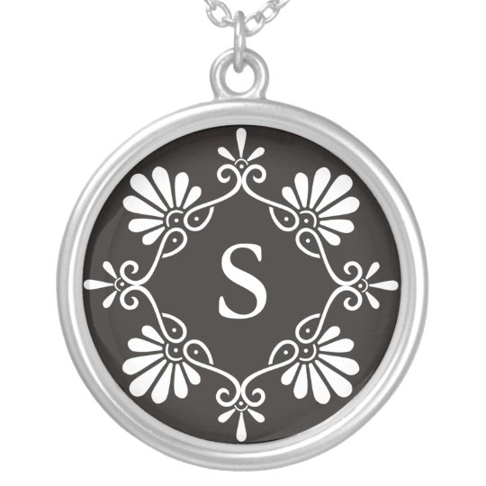 Collier de pendentif de la lettre S de monogramme