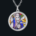 Collier Design en verre tendu avec la figure religieuse.<br><div class="desc">Le design de vitraux de l'église chrétienne offre un motif de vitraux richement colorés pour créer ce design de verre coloré clair avec la représentation d'une figure religieuse.</div>