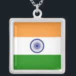 Collier élégant avec drapeau de l'Inde<br><div class="desc">Célébrez votre amour pour l'Inde avec notre magnifique collier arborant le drapeau de l'Inde ! Ce collier magnifiquement artisanal est l'accessoire parfait pour tous ceux qui cherchent à express leur fierté dans la culture indienne. Les couleurs vives du drapeau indien sont bien visibles, ce qui en fait un ajout unique...</div>