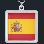 Collier élégant avec drapeau d'Espagne<br><div class="desc">Élevez votre collection de bijoux avec notre magnifique collier avec le drapeau de l'Espagne! Ce collier magnifiquement artisanal est plus qu’un accessoire, c’est une célébration du patrimoine et de la fierté espagnols. L'élégant design affiche les couleurs vives du drapeau espagnol, ce qui en fait une pièce significative pour mettre en...</div>