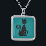 Collier Élégant chat noir<br><div class="desc">Élégant chat noir posant avec une patte levée. A une mignonne queue bouclée et porte une chaudière fantaisie.</div>