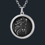 Collier Elégante silhouette de cheval blanc sur noir<br><div class="desc">Elégante silhouette de cheval blanc sur collier arrière - plan noir. Un cheval symbolise la force spirituelle,  invisible mais présente. Élégant mais décontracté.</div>