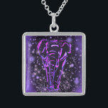 Collier éléphant violet rose étoile nuit<br><div class="desc">Neon Purple Eléphant Rose Marcher à Starry Night Dessin animal magique - Choisissez / Ajouter votre texte unique / couleur - Faites votre cadeau spécial - Redimensionnez et déplacez ou retirez et ajoutez des éléments / image avec outil de personnalisation! - Dessin et design par MIGNED. Vous pouvez également transférer...</div>