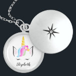 Collier En Argent Fille assez magique Unicorne personnalisée<br><div class="desc">Elle est magique, extraordinaire comme une licorne. Rappelle-lui sa beauté et sa grâce avec ce collier de serrure. Personnalisez avec son nom dans une police de script élégante. Avec ma licorne aux cheveux arc-en-ciel, l'illustration de la tête de couronne avec des fleurs et de mignonnes cils endormis. Un cadeau spécial...</div>