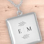 Collier En Argent Mariage Élégant Chic Moderne Simple Chic Monogramm<br><div class="desc">Composé de simples lignes droites avec script cursif classique et typographie serif. Ces éléments sont simples,  intemporels et classiques. Il est conçu par White Paper Birch Co. exclusif pour Zazzle. Disponible ici : http://www.zazzle.com/store/whitepaperbirch</div>