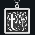 Collier en argent Momogramme<br><div class="desc">Colliers de conservation Choisissez soit Silver Plated Gold Finish ou Sterling Silver Unique Personnalisé! st Christmas Cadeau Mariage Keepsaké Wedding Party Colliers - pour changer la couleur arrière - plan - cliquez sur personnaliser - cliquez sur modifier - choisissez l'outil dernier dans le menu déroulant et choisissez l'une des couleurs...</div>
