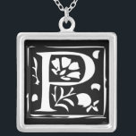 Collier en argent Momogramme<br><div class="desc">Colliers de conservation Choisissez soit Silver Plated Gold Finish ou Sterling Silver Unique Personnalisé! st Christmas Cadeau Mariage Keepsaké Wedding Party Colliers - pour changer la couleur arrière - plan - cliquez sur personnaliser - cliquez sur modifier - choisissez l'outil dernier dans le menu déroulant et choisissez l'une des couleurs...</div>