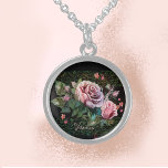 Collier En Argent Roses roses sur noir<br><div class="desc">Roses roses sur collier arrière - plan noir Vérifiez ce magnifique collier arrière - plan roses roses noir que vous pouvez personnaliser en mettant à jour votre nom. Ces jolies fleurs rose Aquarelle sur l'arrière - plan noir sont sur beaucoup d'autres produits et si vous voulez voir le produit correspondant...</div>