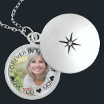 Collier En Argent Toujours dans mon coeur Photo personnalisée<br><div class="desc">Élégant casier photo pour garder un proche perdu. Le modèle est configuré pour que vous puissiez ajouter votre propre photo et vous pouvez également modifier tout le texte si vous le souhaitez. La formulation est posée sur un rectangle semi-transparent, au-dessus de votre photo. L'exemple de texte dit "pour toujours dans...</div>